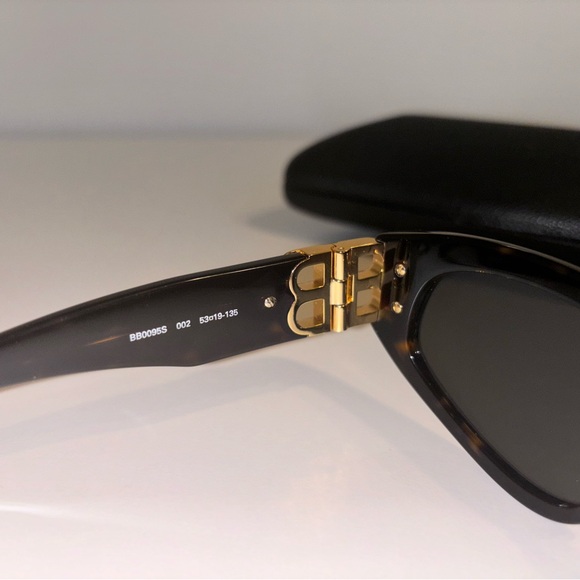 BALENCIAGA SUNGLASSES - Picture 4 of 9
